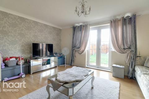 23 Bushy Close, Romford, RM1 4WL