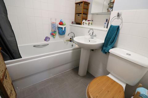 3, Muirfield Court Caxton Way, Haywards Heath, RH16 3TE