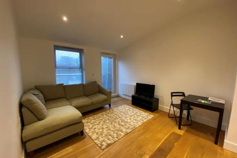 2 bedroom flat to rent, Camberley