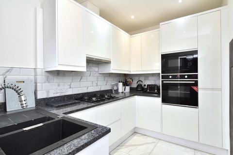 5a Codrington Hill, London, SE23 1LR