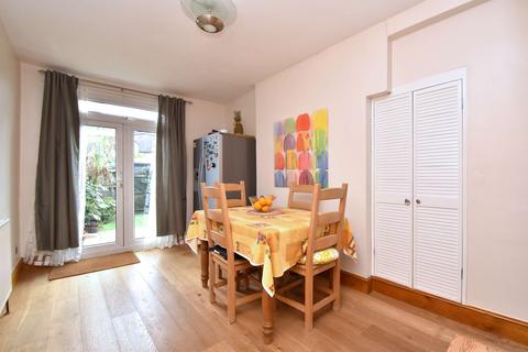 5a Codrington Hill, London, SE23 1LR