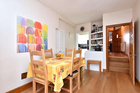 5a Codrington Hill, London, SE23 1LR