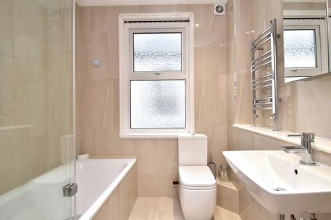 5a Codrington Hill, London, SE23 1LR
