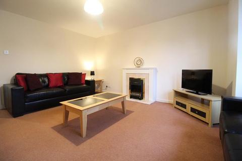 2 bedroom flat to rent, Holburn Street, First Floor, AB10