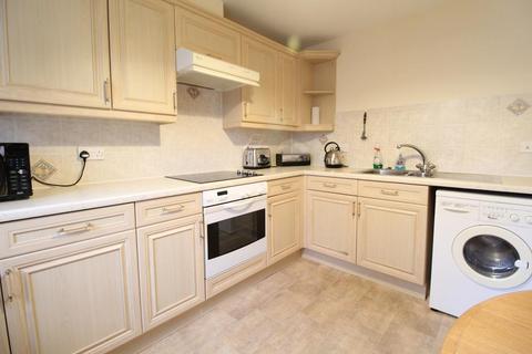 2 bedroom flat to rent, Holburn Street, First Floor, AB10