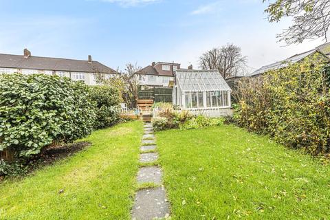 15 Aldermoor Road, London, SE6 4DL