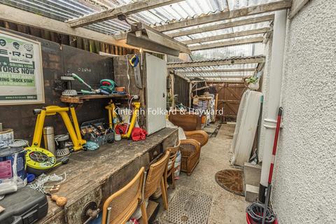 15 Aldermoor Road, London, SE6 4DL