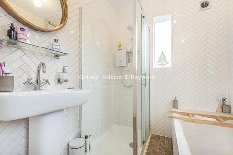 15 Aldermoor Road, London, SE6 4DL