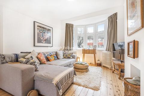 15 Aldermoor Road, London, SE6 4DL