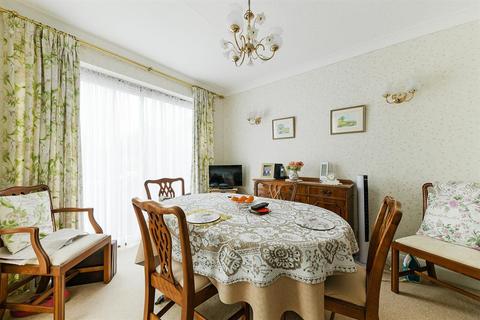 10 Harvey Road, Whitton, Hounslow, TW4 5LU