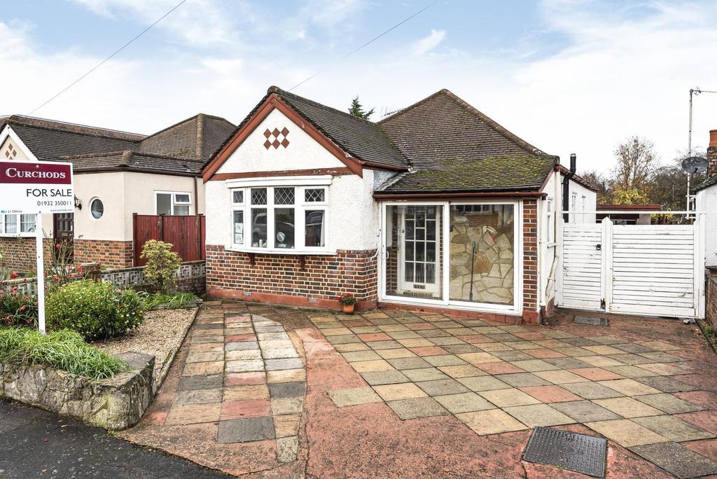 Hollies Avenue, West Byfleet, KT14 3 bed detached bungalow £450,000