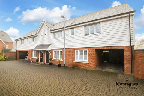 10 Seymour Chase, Epping, CM16 6FE