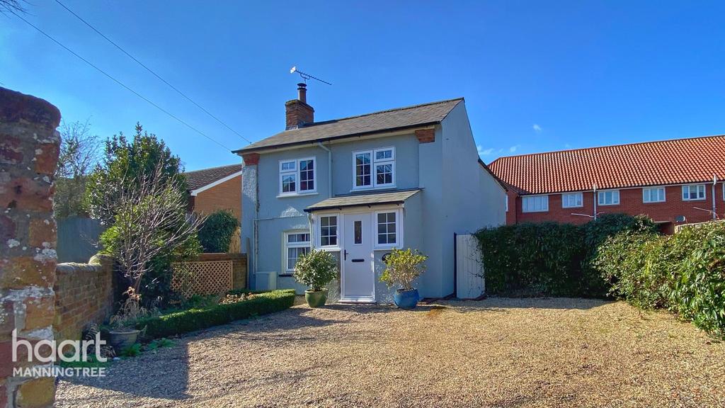 Barnfield, New Road, Mistley, Manningtree 2 bed detached house £325,000