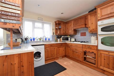 1 Prince Albert Square, Redhill, RH1 5AN