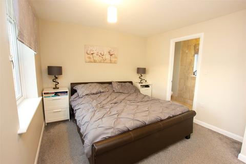 9 Cedar Drive, Witney, OX28 1EJ