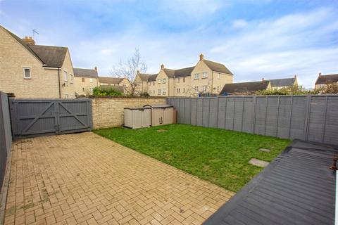 9 Cedar Drive, Witney, OX28 1EJ