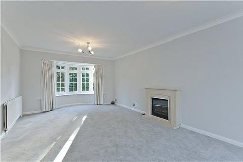 4 bedroom detached house to rent, The Knoll, Cobham, Surrey, KT11