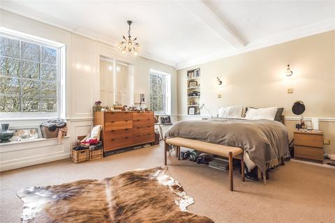 4 bedroom duplex to rent, Hampstead High Street, Hampstead, London, NW3