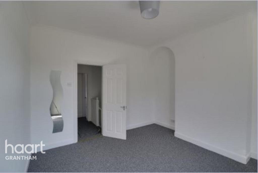 Gladstone Terrace, Grantham 2 bed £100,000