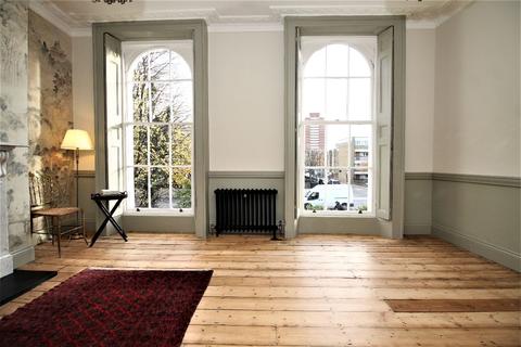 445 Mile End Road, London, E3 4PA