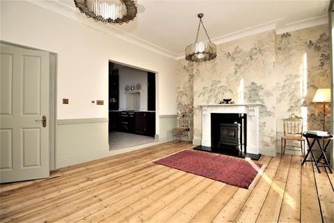 445 Mile End Road, London, E3 4PA