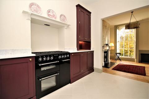 445 Mile End Road, London, E3 4PA