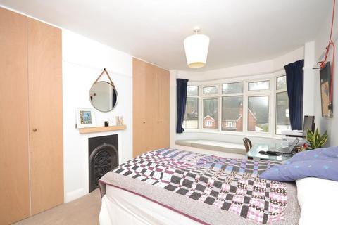 221 Hemdean Road, Caversham, Reading, RG4 7QX