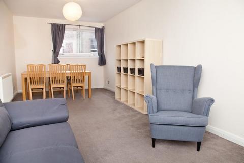 2 bedroom flat to rent, Canongate, Old Town, Edinburgh, EH8