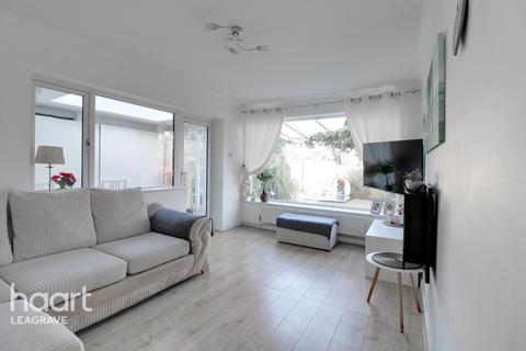 42 Vincent Road, Luton, LU4 9AW