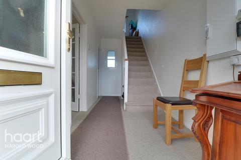 74 Woodbridge Lane, Romford, RM3 9JE