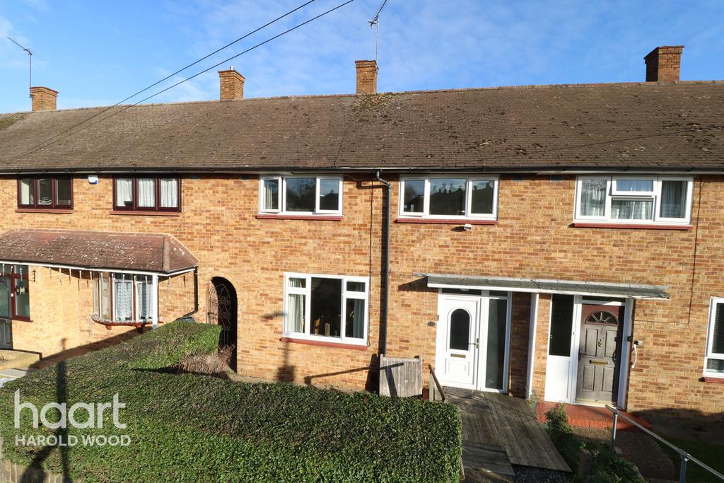 Woodbridge Lane, Romford 3 bed terraced house £330,000