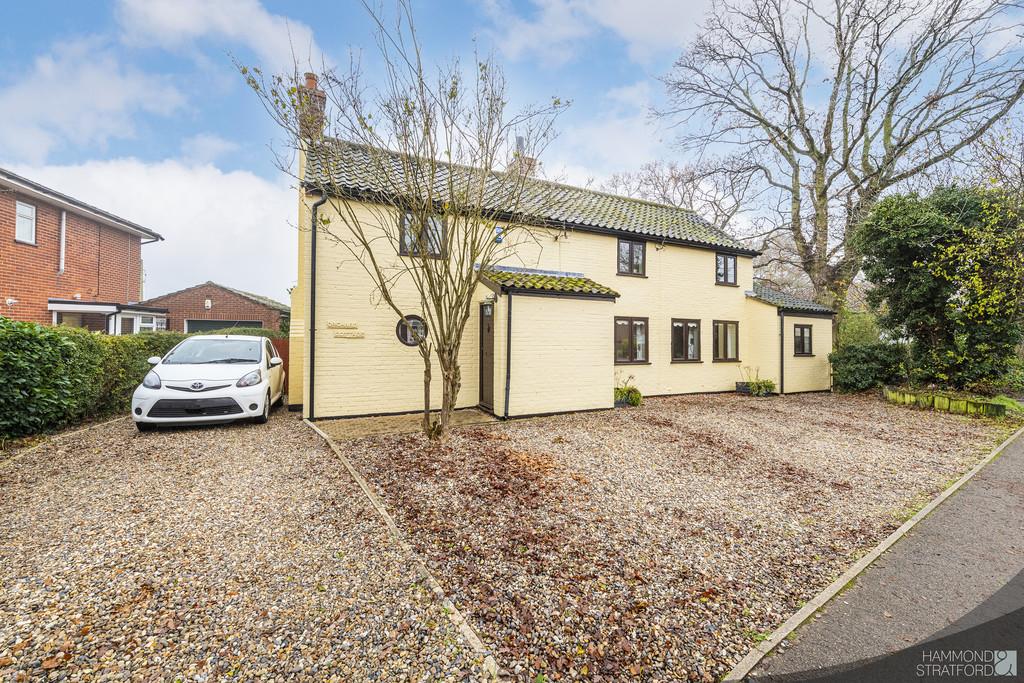Mill Road, Hethersett 4 bed detached house £450,000