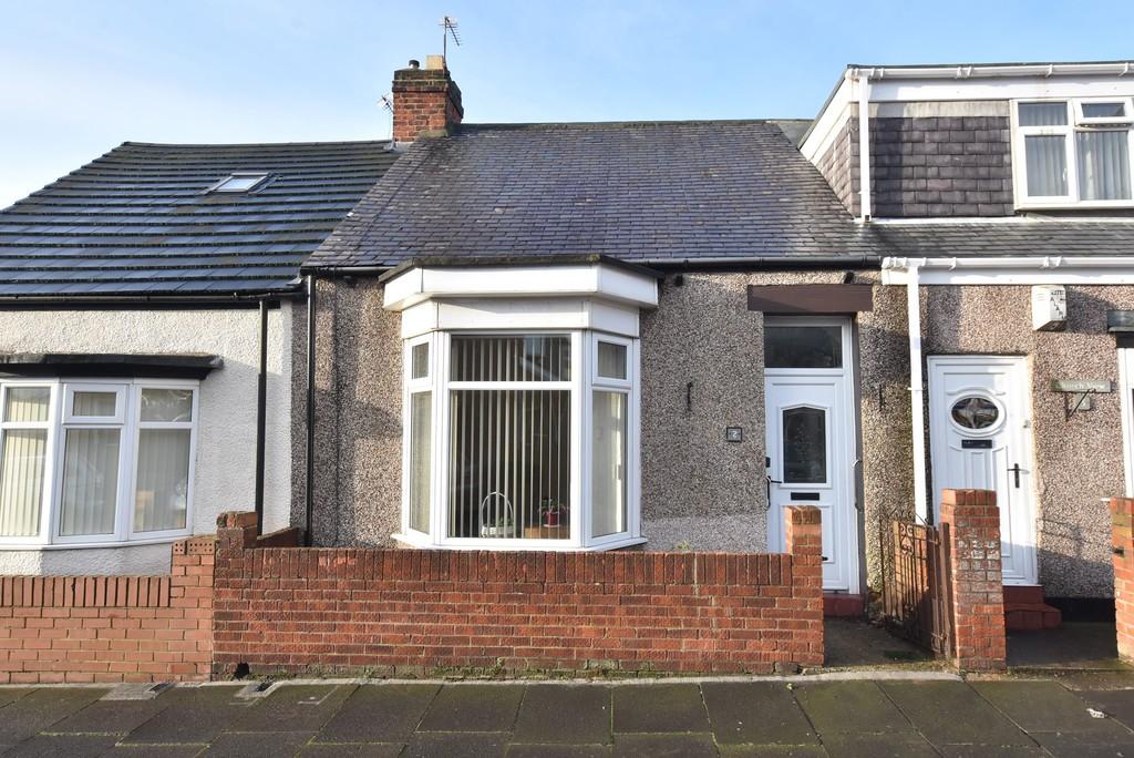 Mere Knolls Road, Roker 1 bed terraced bungalow £99,950