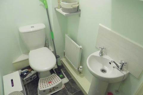8 Bowfell Close, Worsley, Manchester, M28 0AN