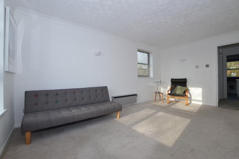 60 Marlowe Gardens, London, SE9 1AD