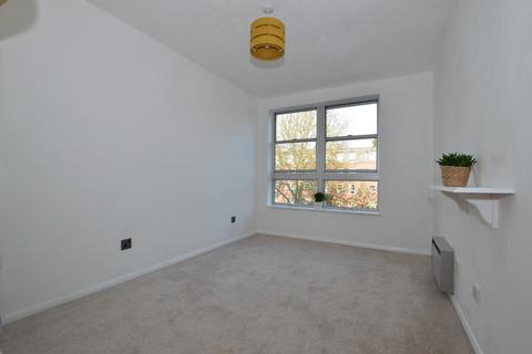 60 Marlowe Gardens, London, SE9 1AD