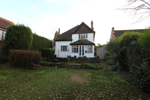 14 Highwold, Chipstead, Coulsdon, CR5 3LG