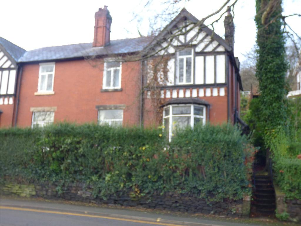 Oldham Road, Uppermill, Saddleworth, OL3 3 bed semidetached house £