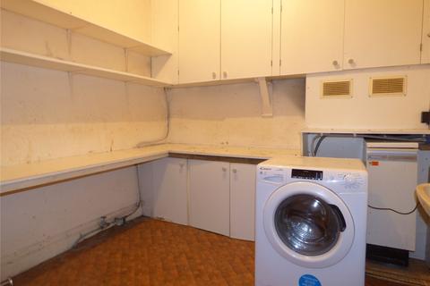 4 Oldham Road, Uppermill, Oldham, OL3 6HY