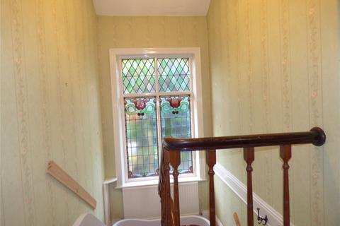 4 Oldham Road, Uppermill, Oldham, OL3 6HY