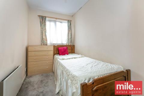 Flat 16, Lister Court Pasteur Close, London, NW9 5HZ