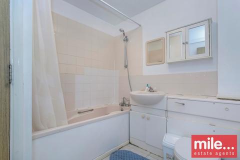 Flat 16, Lister Court Pasteur Close, London, NW9 5HZ