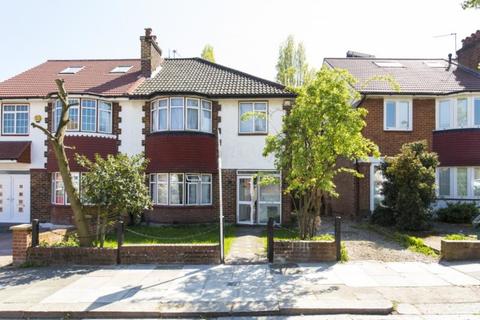 30 Bowes Road, London, W3 7AA