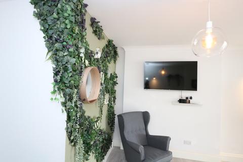 30 Bowes Road, London, W3 7AA