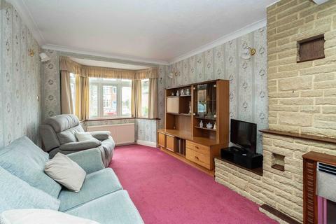 30 Parkway, Dorking, RH4 1EU