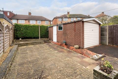 30 Parkway, Dorking, RH4 1EU