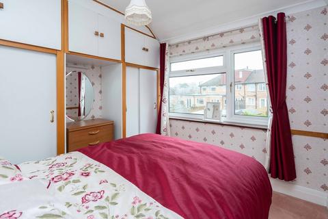 30 Parkway, Dorking, RH4 1EU