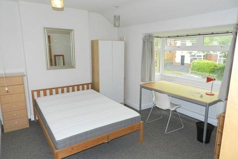 22 Springbank Crescent, Headingley, Leeds, LS6 1AB