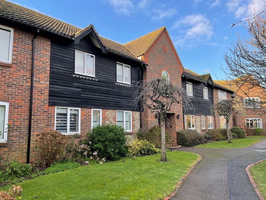 The Leas, Rustington 2 bed apartment £225,000