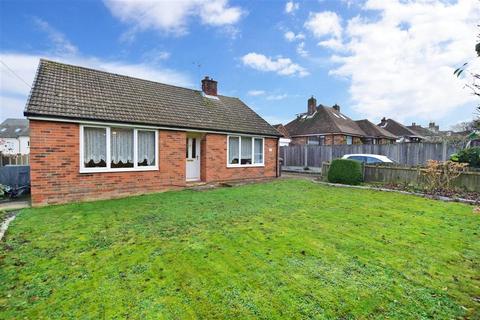 18 The Drove, Whitfield, Dover, CT16 3JB